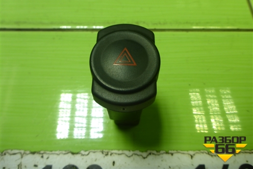 Кнопка аварийной сигнализации для Renault Logan с 2004-2015г