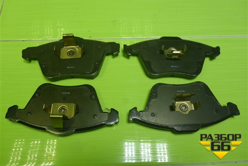 Колодки тормозные передние (новые) (D3153H) для Mazda Mazda 3 (BK) с 2003-2009г 