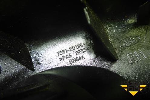 Накладка двери передней правой уголок (7S7120296AFW) для Ford Mondeo 4 с 2006-2014г