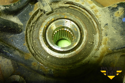 Кулак поворотный передний правый для Peugeot 408 с 2012г