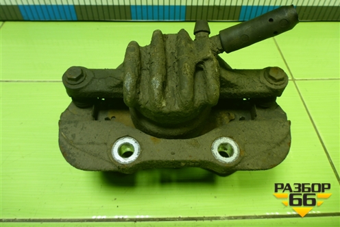 Суппорт передний правый для Peugeot 408 с 2012г