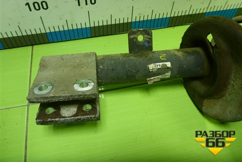 Амортизатор передний правый для Peugeot 408 с 2012г