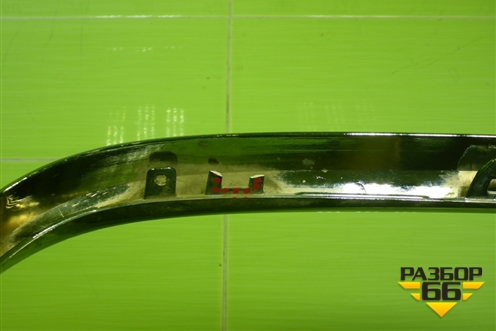 Накладка на решетку радиатора (5774B01) для BMW X1 F48 с 2014г (Х1 Ф48)