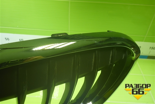 Решетка радиатора левая (7383363) для BMW X1 F48 с 2014г (Х1 Ф48)