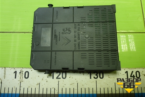 Блок предохранителей салонный (967847728001) для Peugeot 408 с 2012г