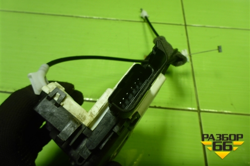 Замок двери передней правой для Peugeot 408 с 2012г