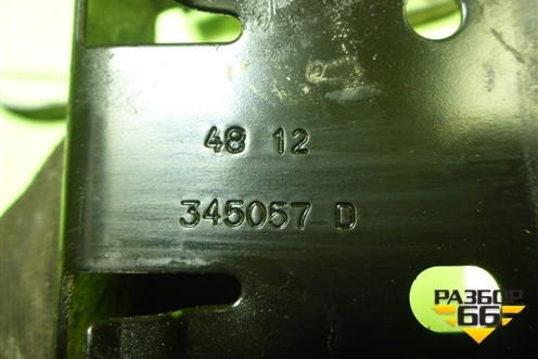 Кронштейн блока предохранителей (345057D) для Peugeot 408 с 2012г