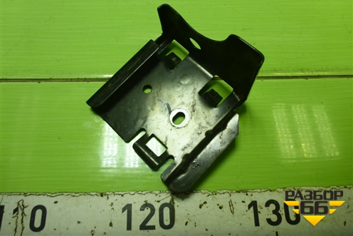 Кронштейн блока предохранителей (345057D) для Peugeot 408 с 2012г