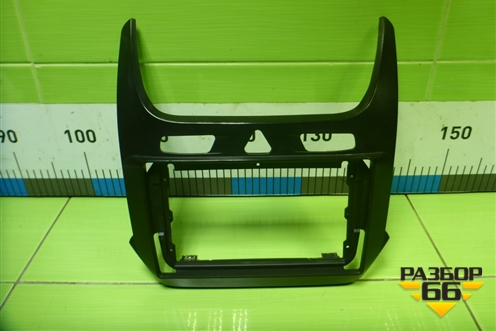 Рамка магнитолы для Chevrolet Cobalt с 2012г (Кобальт)