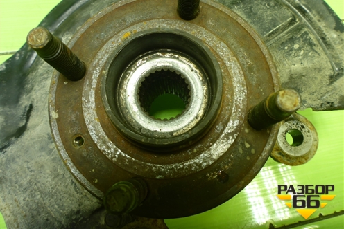 Кулак поворотный передний правый для Chevrolet Cobalt с 2012г (Кобальт)