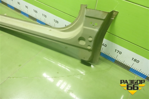 Порог со стойкой правый новый для Nissan Almera G15 с 2012г (Альмера Г15)