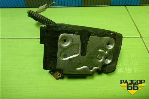 Замок двери передней правой (13589503) для Chevrolet Cobalt с 2012г (Кобальт)