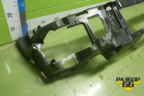 Кронштейн переднего бампера центральный (2803101XKM01A) для Tank 300 с 2021-2025г