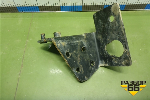 Кронштейн кабины для DAYUN CGC4250