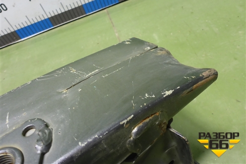 Усилитель переднего бампера (5202102120) для Toyota Auris с 2006-2012г (Аурис)