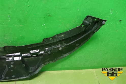 Пыльник переднего бампера центральный (4M0807611) для Audi Q7 c 2015г (Ку 7)