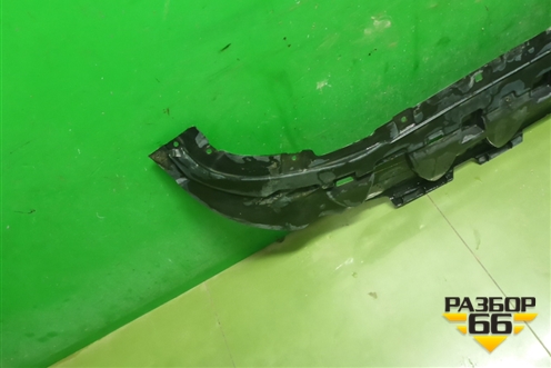 Пыльник переднего бампера центральный (4M0807611) для Audi Q7 c 2015г (Ку 7)