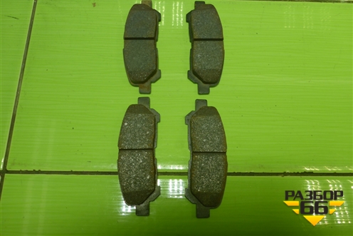 Колодки тормозные задние (новые) (0446648120) для Toyota Highlander с 2007-2013г (Хайлендер)