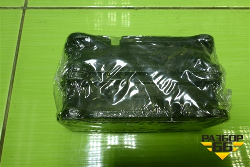 Колодки тормозные передние (новые) (7L6698151J) для Volkswagen Touareg c 2002-2010г (Туарег)