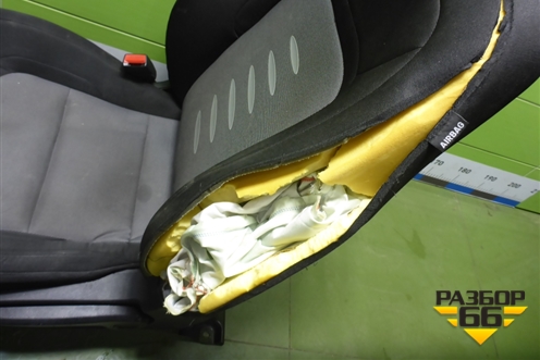 Сиденья комплект (5ти дверный хетчбэк AIR BAG подогрев) для Kia Ceed с 2012-2018г (Сид 2)