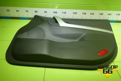 Обшивка двери передней правой под электрику (5ти дверный кузов) для Kia Ceed с 2012-2018г (Сид 2)