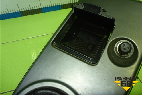 Консоль (MR532835) для Mitsubishi Lancer-9  с 2003-2008г (Лансер)