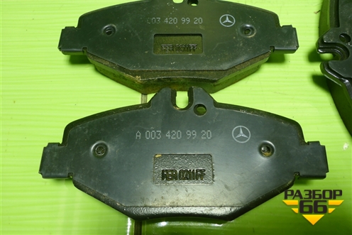 Колодки тормозные передние (новые) (A0034209920) для Mercedes Benz E-Klass W211 c 2002-2009г (Е)