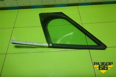 Стекло двери передней правой форточка для Peugeot 408 с 2012г