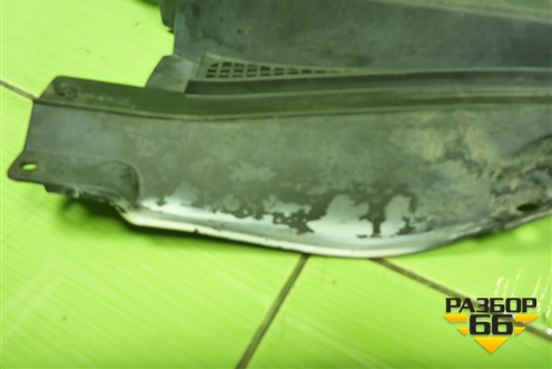 Решетка стеклоочистителей правая (MR533286) для Mitsubishi Lancer-9  с 2003-2008г (Лансер)