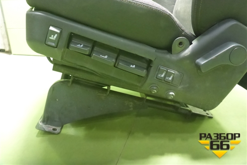 Сиденье левое для DAYUN CGC4250