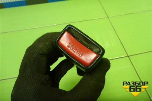 Замок ремня безопасности задний для Mitsubishi Lancer-9  с 2003-2008г (Лансер)