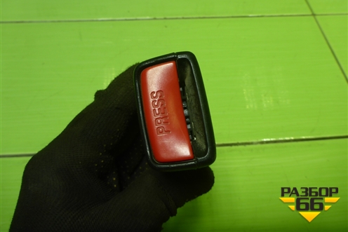 Замок ремня безопасности задний для Mitsubishi Lancer-9  с 2003-2008г (Лансер)