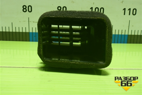 Дефлектор воздушный правый (52061121) для Chevrolet Cobalt с 2012г (Кобальт)