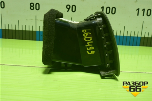 Дефлектор воздушный правый (52061121) для Chevrolet Cobalt с 2012г (Кобальт)