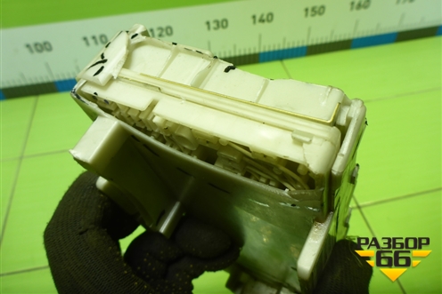 Блок предохранителей для Mitsubishi Lancer-9  с 2003-2008г (Лансер)