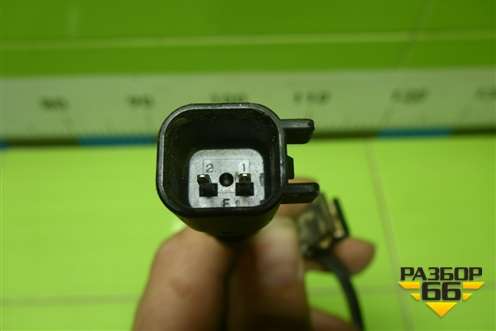 Датчик ABS передний правый (95019935) для Chevrolet Cobalt с 2012г (Кобальт)