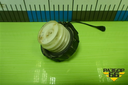 Крышка топливного бака для Mitsubishi Lancer-9  с 2003-2008г (Лансер)