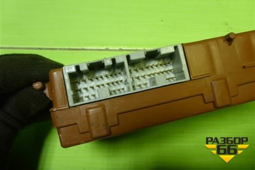 Блок комфорта (MR587873) для Mitsubishi Lancer-9  с 2003-2008г (Лансер)