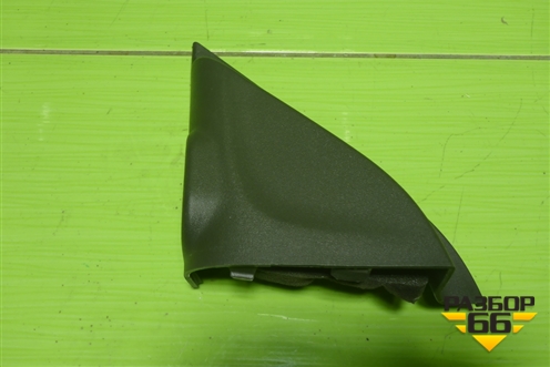 Накладка двери передней левой (уголок) (94743717) для Chevrolet Cobalt с 2012г (Кобальт)