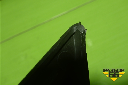 Накладка двери передней левой (уголок) (94743717) для Chevrolet Cobalt с 2012г (Кобальт)