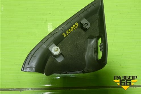 Накладка двери передней левой (уголок) (94743717) для Chevrolet Cobalt с 2012г (Кобальт)