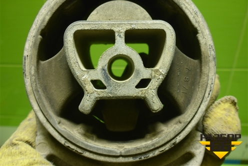 Опора КПП задняя для Chevrolet Cobalt с 2012г (Кобальт)