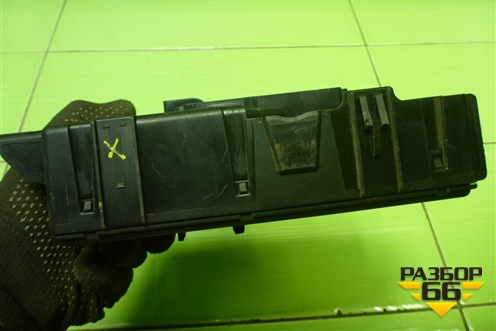 Блок предохранителей салонный (13265078) для Opel Corsa D с 2006-2014г (Корса Д)