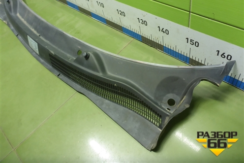 Решетка стеклоочистителей (13203618) для Opel Corsa D с 2006-2014г (Корса Д)