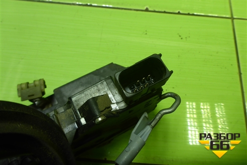 Замок двери передней правой (13258274) для Opel Corsa D с 2006-2014г (Корса Д)