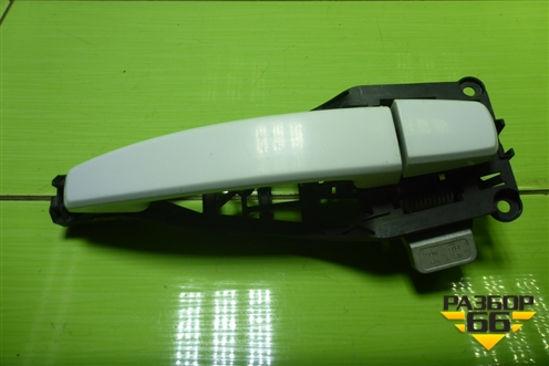 Ручка наружная двери передней правой для Opel Corsa D с 2006-2014г (Корса Д)