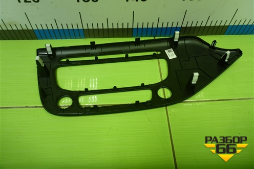 Накладка на торпедо (на магнитолу) (84740A2000) для Kia Ceed с 2012-2018г (Сид 2)