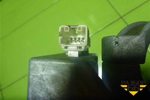 Замок зажигания (МКПП с без ключевым доступом) для Nissan Tiida (C11X) с 2004-2013г (Тиида)