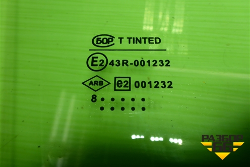 Стекло двери передней правой для Renault Logan с 2004-2015г (Логан)