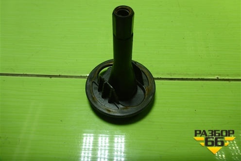 Болт крепления запасного колеса (7703041034) для Renault Logan с 2004-2015г (Логан)